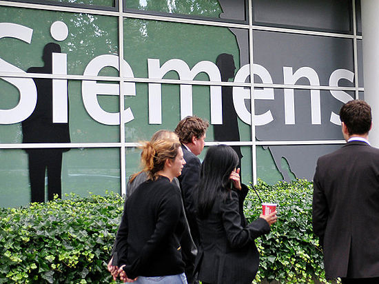 Siemens давала взятку в 10%  от каждого контракта в Греции 