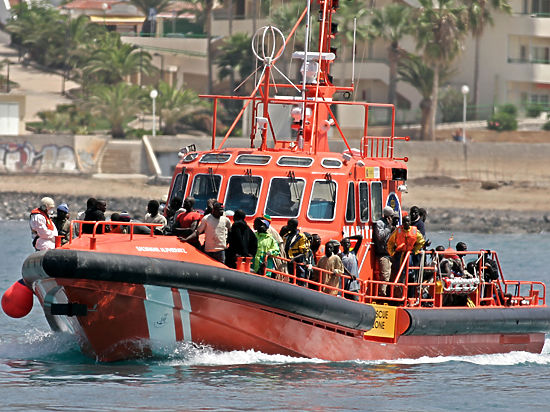 ЕС начнет военно-морскую операцию в Средиземном море