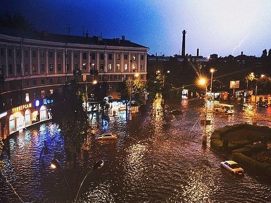 Вслед за Сочи затопило Воронеж