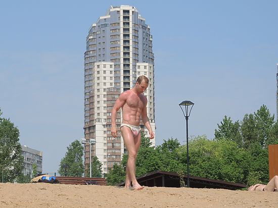 В Москве один за другим закрывают пляжи