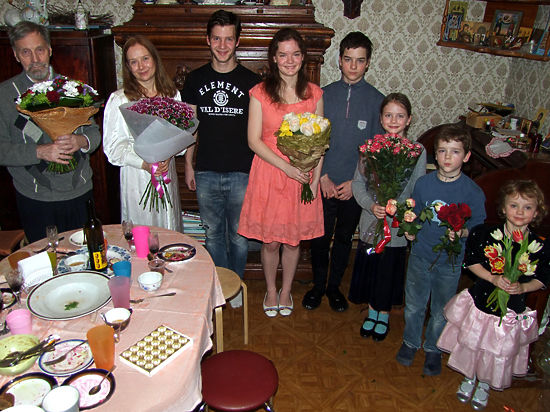 Москвичка учит своих шестерых детей сама