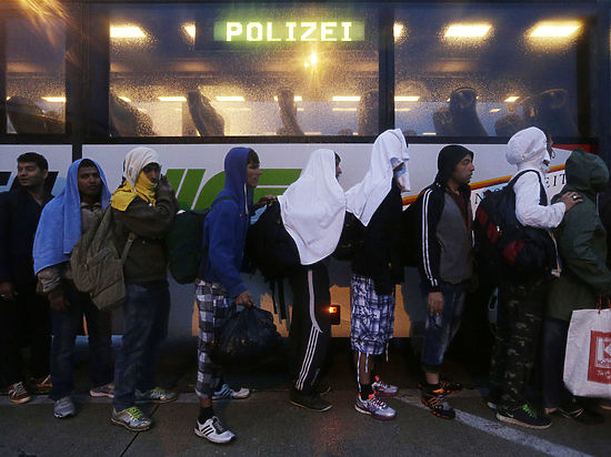 Количество прибывших в Австрию беженцев увеличилось до 4 тысяч