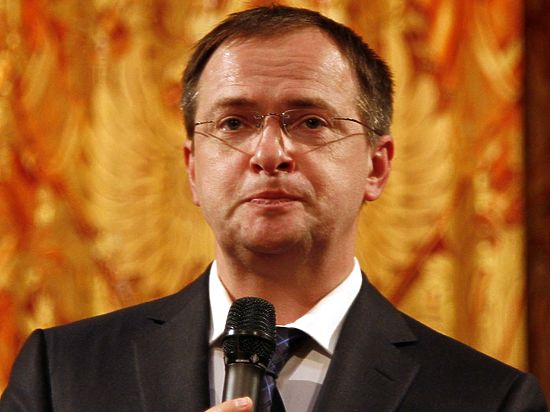 Мединский выставил себя на посмешище Мединский выставил себя на посмешище