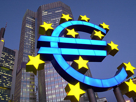 Европейский Центробанк  снизил потолок ликвидности для Греции