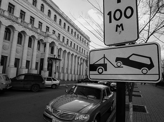 Весной в Астрахани появятся платные парковки