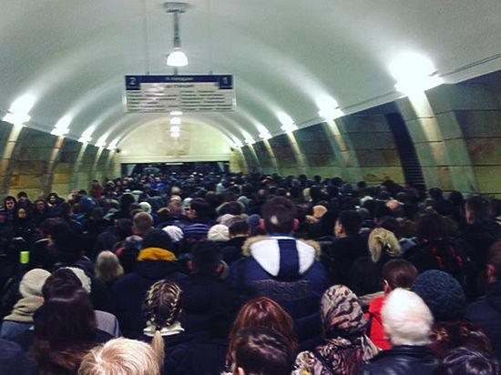 Москвичи оказались не готовы к авральным закрытиям станций метро