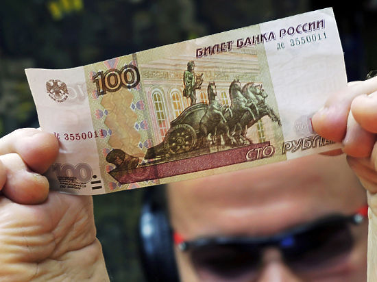 Социолог Демидов назвал товары, которые россияне будут покупать даже в кризис