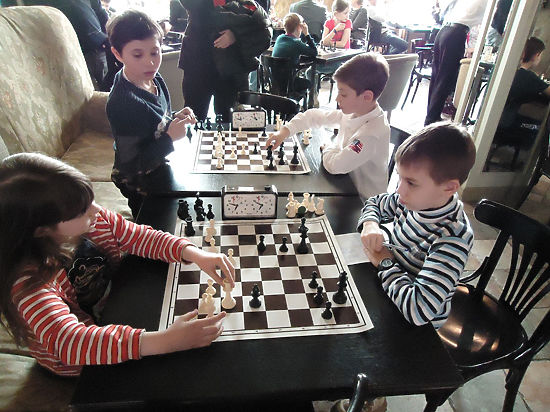 В российских учебных заведениях в моде новый предмет — шахматы