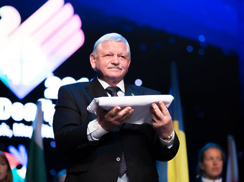 Председателю Сурдлимпийского комитета не дают покоя призовые деньги победителей. Александр Романцов