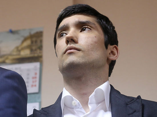 Сын вице-президента «Лукойла» Шамсуаров под арестом ведет «золотую» жизнь