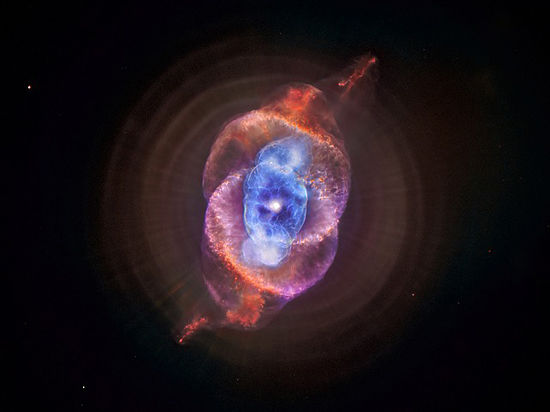 Звезда  из  созвездия  Гидры  обстреливает  Землю  огромными  сгустками  плазмы