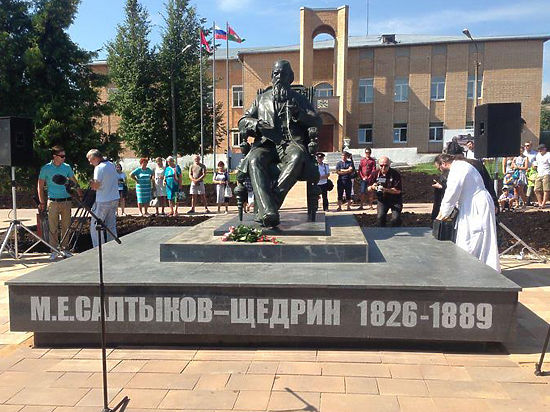 Памятник Салтыкова-Щедрина в Талдоме научат разговаривать
