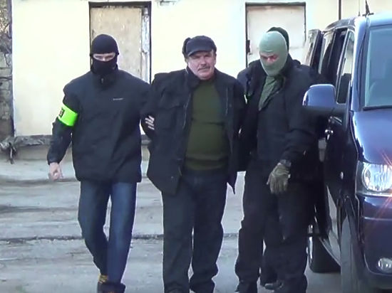 Опубликовано видео задержания экс-сотрудника Черноморского флота, шпионившего для Украины