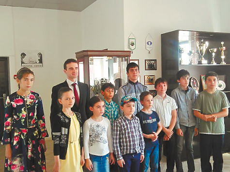 Украинец Иванчук обыграл чемпиона мира по шахматам Карлсена