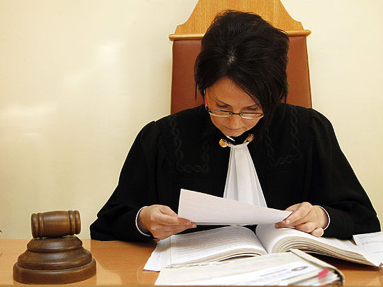 Неразборчивая тихая Фемида: почему российские судьи озвучивают приговоры шепотом