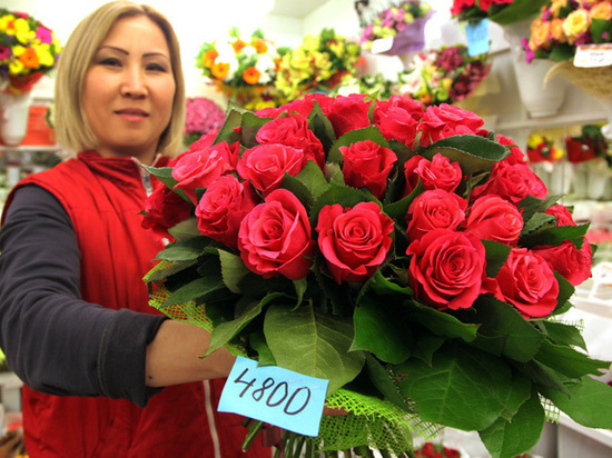 Букет олигарха к 8 марта: названы самые дорогие цветы мира