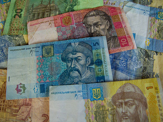 Украинцам предрекли дефолт и обвал гривны без $5 млрд МВФ