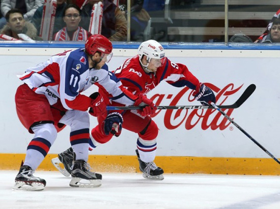 Хоккейный «Локомотив» одержал победу серию у ЦСКА в плей-офф КХЛ