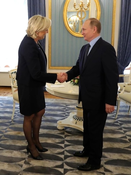 «Агент Кремля» Марин Ле Пен, встретившись с Путиным, набрала очков