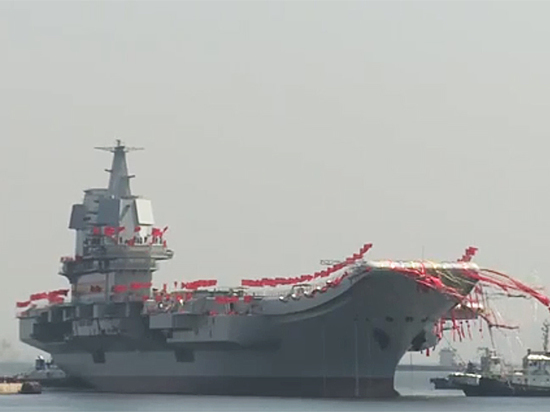 China Shipbuilding спустила на воду 1-ый авианосец китайского производства