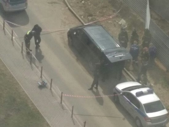 В Новой Москве нашли машину-склеп с трупом внутри