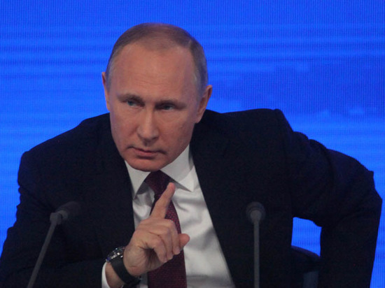 Рейтинг одобрения Путина составил 81,6%