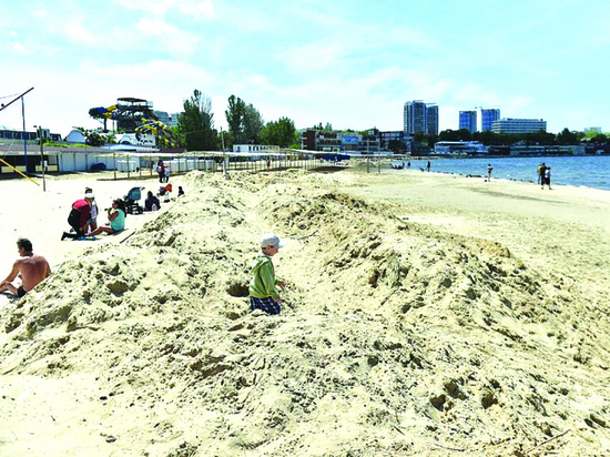  Губернатор Кубани раскритиковал состояние городского пляжа в Анапе