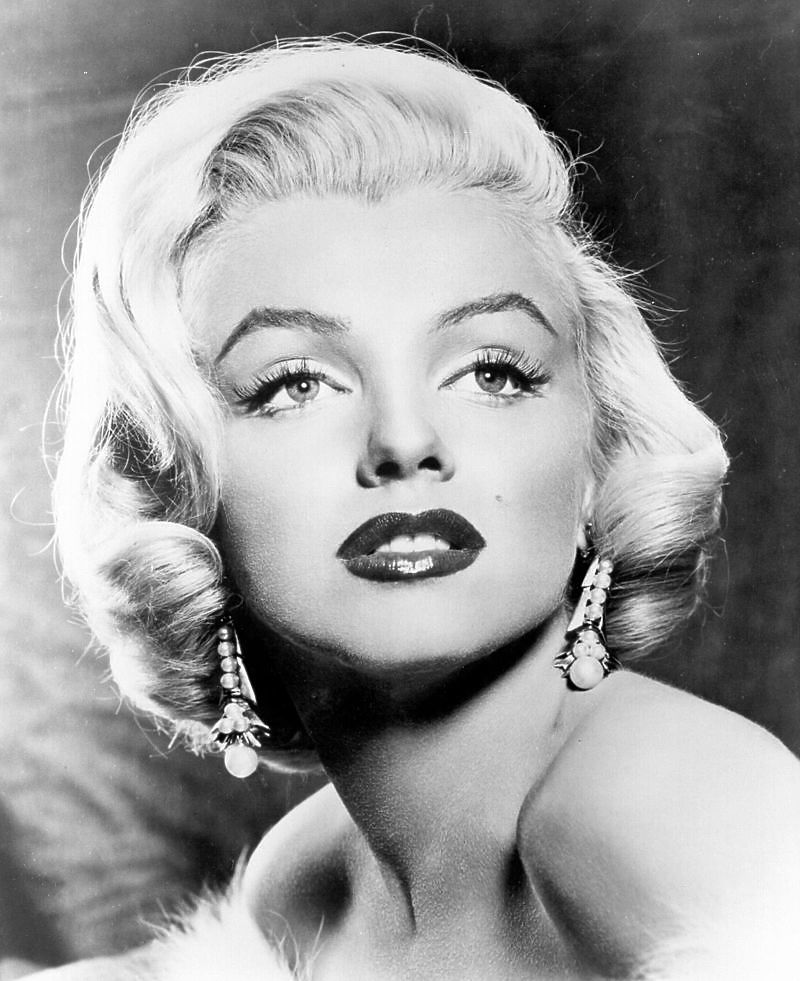 91 год назад родилась голливудская звезда, блистательная блондинка и секс-символ всех времен Мэрилин Монро
