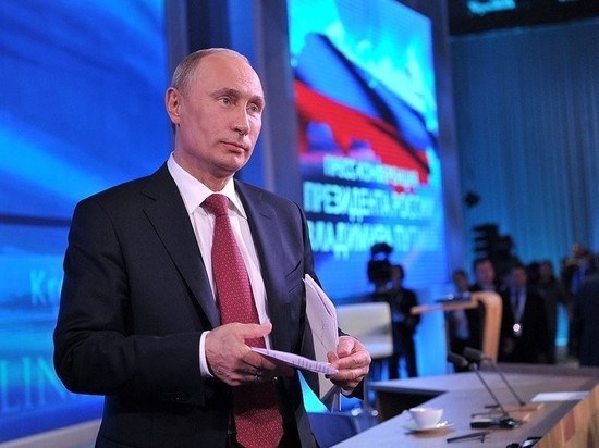 В кабинете Путина заметили книгу Старикова о национализации рубля