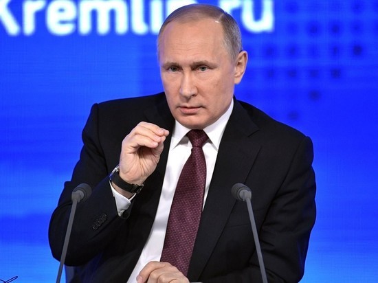 Путин назвал акции протеста в РФ неопасными