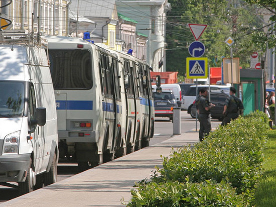 Пытка на колесах: московские арестанты жалуются на адские условия перевозки