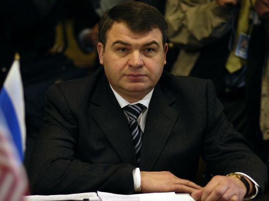 Сердюков вошел в совет директоров КамАЗа