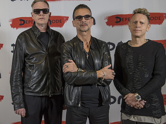  Depeche Mode    :   