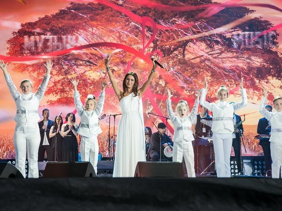 Этнический фестиваль в российской столице стал победой эстрадной певицы Зары