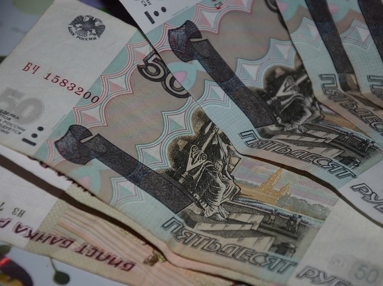 В России зафиксировали рекордно низкую инфляцию: почему падают доходы