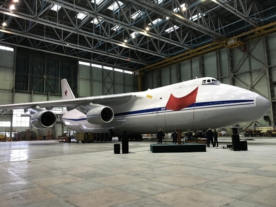 Девять огромных самолетов: в России возродили авиаполк времен войны