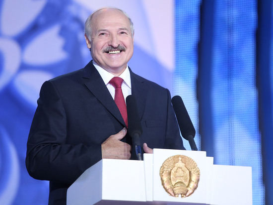 Лукашенко легализовал операции с криптовалютами