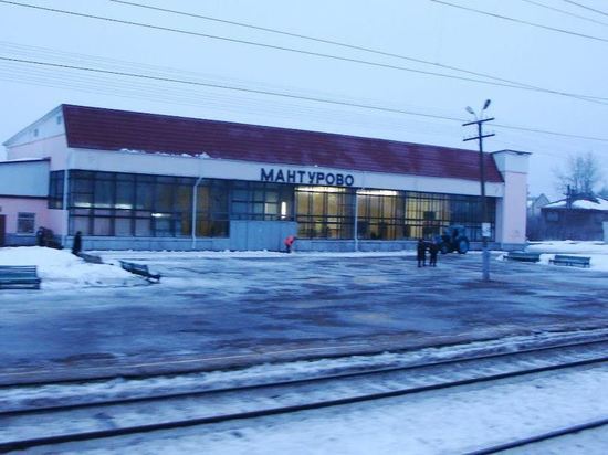 Свет в домах жителей Мантуровского района появился через два часа после аварийного отключения