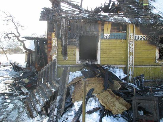 Псковский Следком возбудил уголовное дело после гибели детей на пожаре