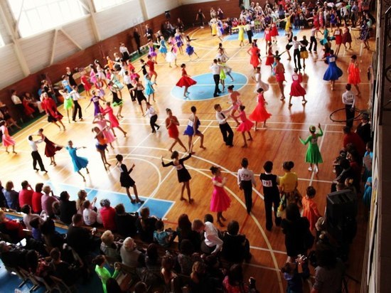 Танцевальный клуб из Калмыкии завоевал золотой кубок соревнований в Минводах