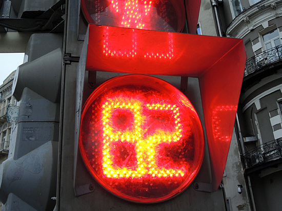 Светофоры с подсветкой: спасут ли они Москву от ДТП