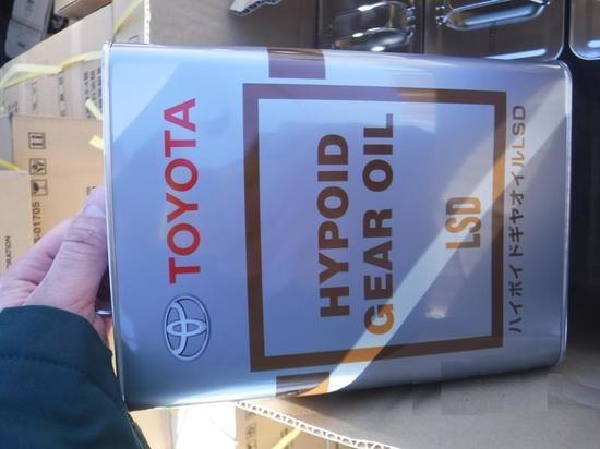 Масло Toyota и Honda задержаны в порту Владивостока