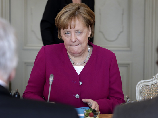Меркель объяснила Якунину причину своей неприязни к русским