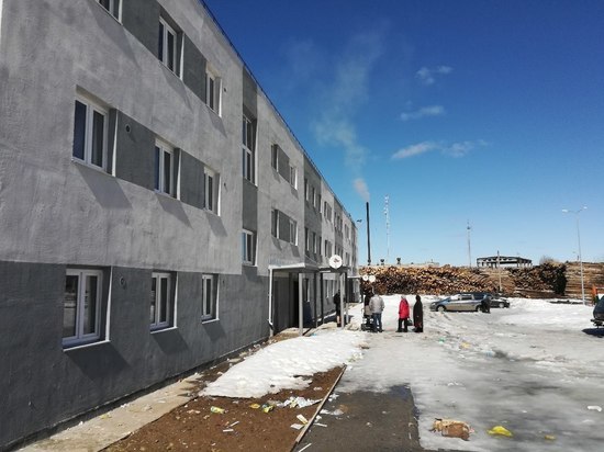 Пудожский бардак: активисты ОНФ обнаружили недостатки в новом доме для переселенцев 