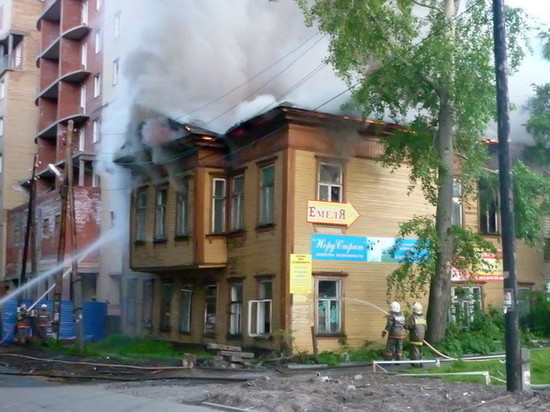 Инвестор отреставрирует для собственных нужд полусгнивший Дом Киселёва в Архангельске