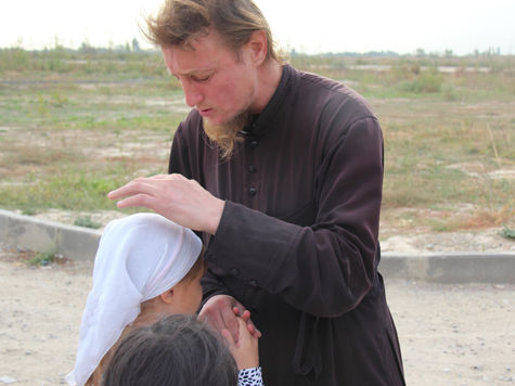 священник казахстан депортация приют для детей