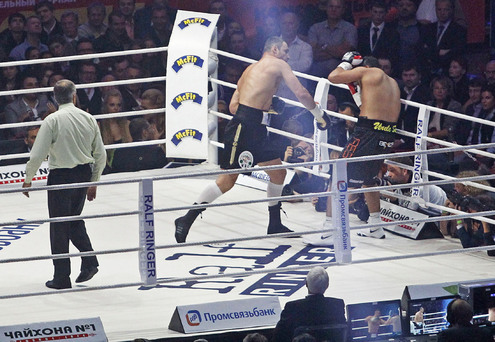 Кличко защитил титул в девятый раз