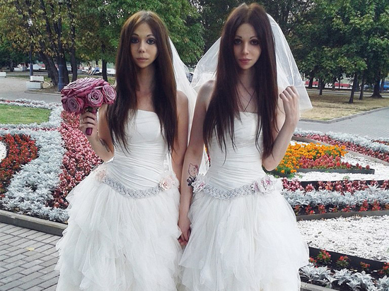 В Москве официально сочетались браком две невесты 9575641_8857904