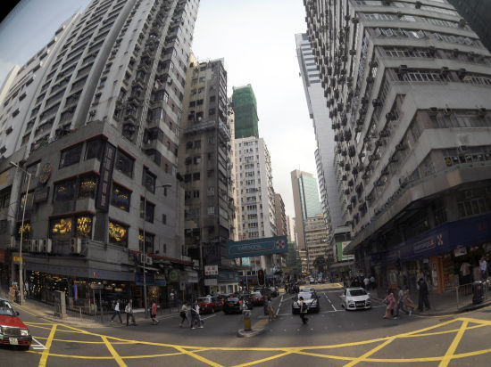 Протесты в Гонконге: блокировка Instagram, слезоточивый газ и дубинки