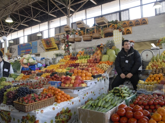 Евросоюз выделил 125 млн евро на спасение запрещенных Россией фруктов и овощей